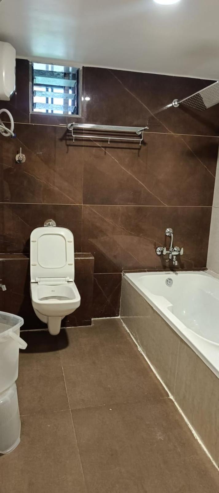 Hotel Royal Square Gandhinagar Zewnętrze zdjęcie