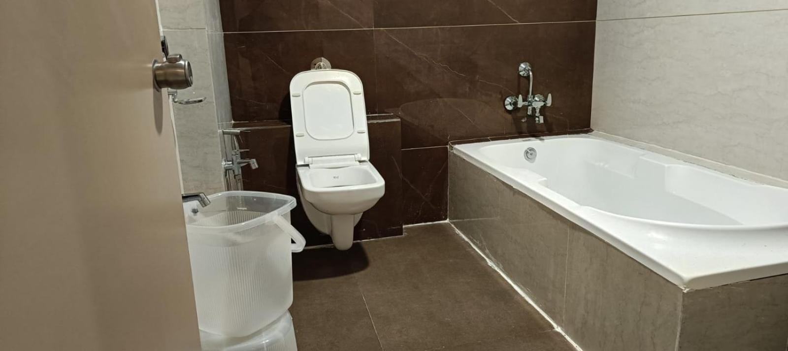 Hotel Royal Square Gandhinagar Zewnętrze zdjęcie