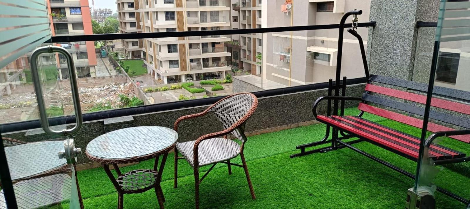 Hotel Royal Square Gandhinagar Zewnętrze zdjęcie